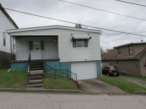 48 Stewart St, Moundsville, WV 26041-1133