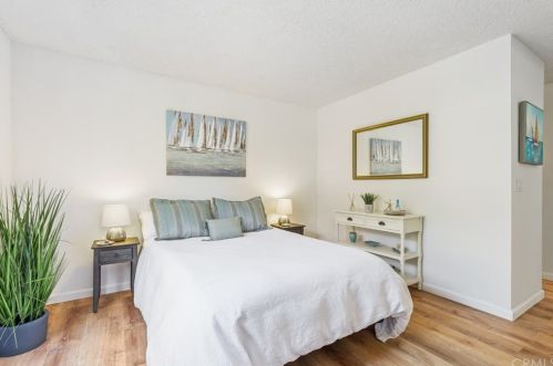 117 Streamwood, Irvine CA  92620-1946 exterior