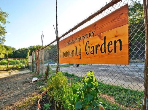 4520 Eagle Feather Dr, Austin TX  78735-6466 exterior