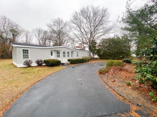 53 Airport Rd, Coventry, RI 02816-6421