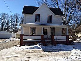 1015 Lake St, Kewanee, IL 61443-1641