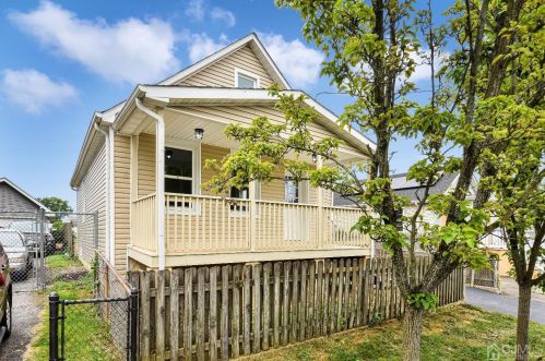 78 Highland Ave, Keasbey, NJ 08832-1136