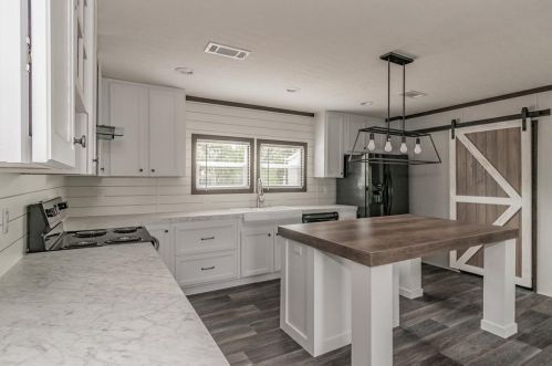 6152 Adelbert Dr, Fort Worth TX  76135-5226 exterior