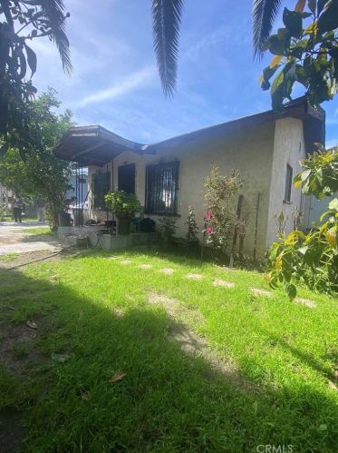 735 139th St, Compton, CA 90222-3550