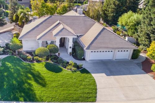 7001 Hartley Ct, Modesto, CA 95356-8889
