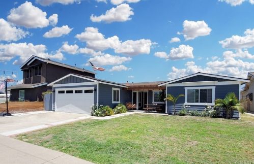 14912 Ridgeview Cir, Huntington Beach, CA 92647-2322