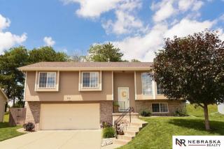 710 Cedar View Cir, Bellevue, NE 68123-4173