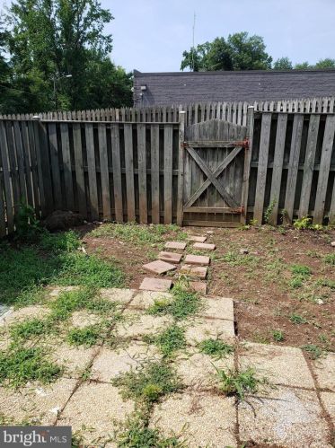 3763 Port Hope Pt, Triangle, VA 22172-1030