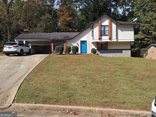 4213 Ridgetop Dr, Ellenwood, GA 30294-1906