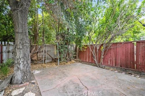 1710 Glenwood Rd, Glendale CA  91201-1812 exterior