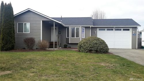 1019 Section St, Burlington, WA 98233-2443
