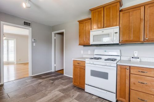 7026 Dalewood Ln, Dallas TX  75214-1809 exterior