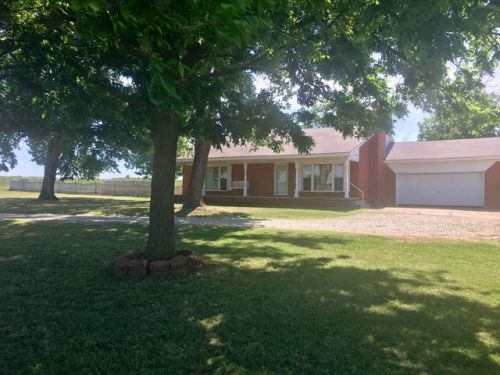 10804 Mt Vernon Rd, Glencoe, OK 74032-1515