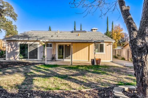 7087 Canevalley Cir, Citrus Heights CA  95621-0252 exterior