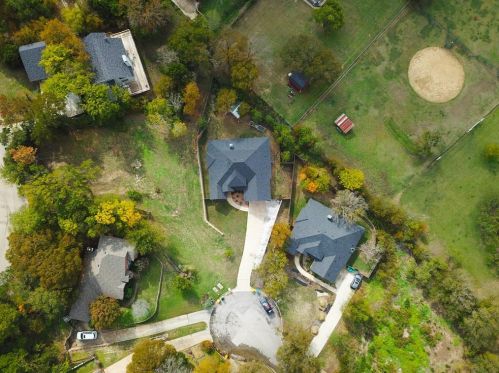 1726 Knob Hl Ct, Cedar Hill TX 75104-1501 exterior