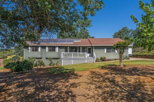 6368 Mccauley Rd, Valley Springs, CA 95252-9420