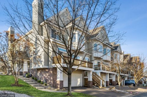 214 Christenson Way, Minneapolis, MN 55432-4921