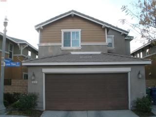 38249 Lone Tree Ct, Palmdale, CA 93550-6527