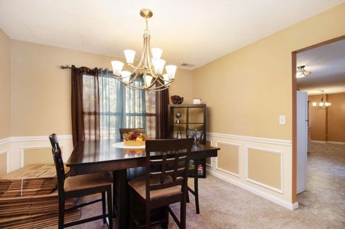 125 Edison Dr, Stockbridge GA  30281-2761 exterior