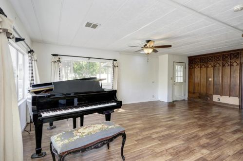 1572 Cottonwood Cir, Auburn, CA 95603-2925