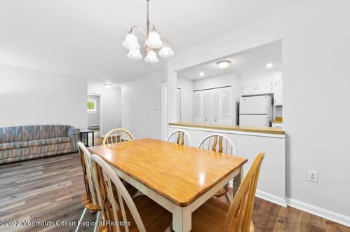 23 Manchester Ct, Tinton Falls NJ 07701-5490 exterior