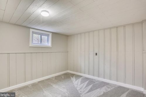 11904 Lafayette Dr, Silver Spring MD 20902-2213 exterior