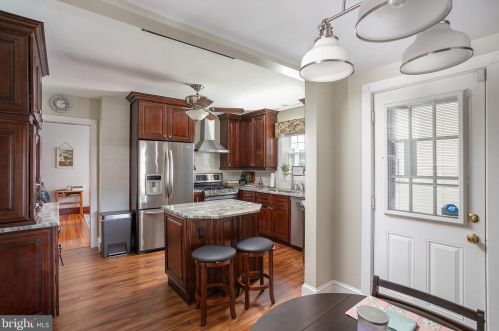 137 Churchill Ave, Trenton NJ  08610-3501 exterior