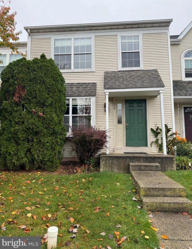 310 Countryside Ct, Collegeville PA  19426-1737 exterior