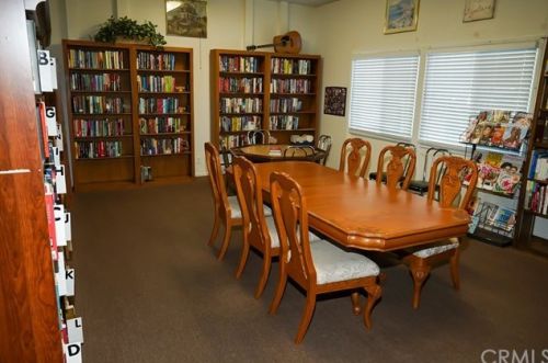 1400 Sunkist St, Anaheim CA  92806-5615 exterior