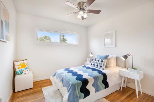 10564 Ainsworth Dr, Los Altos CA 94024-7448 exterior