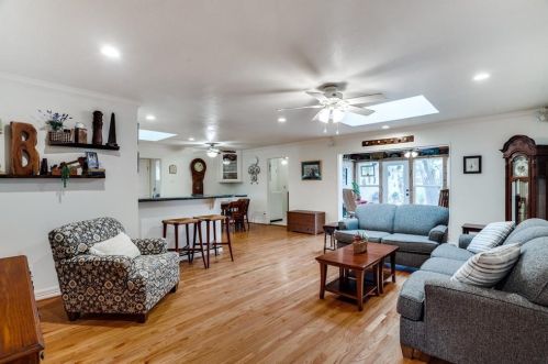 9645 Covemeadow Dr, Dallas, TX 75238-1819