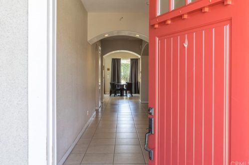 4832 Hazelnut Ave, Seal Beach, CA 90740-3019