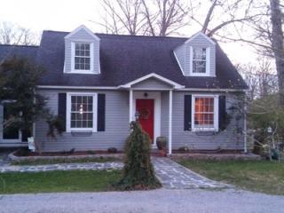 3335 Westover Dr, Danville, VA 24541-5453