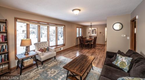 2437 Hillside Rd, Saint Paul MN  55110-5535 exterior