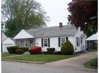 215 Fiat Ave, Cranston, RI 02910-2565