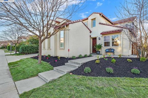 300 Dawes Ct, San Ramon, CA 94582-4200