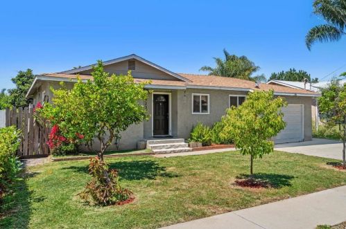 923 Fern St, Escondido, CA 92027-1707