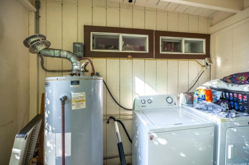 729 Ekela Ave, Honolulu HI 96816-1191 exterior