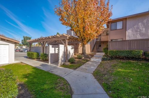 1327 Massachusetts Ave, Riverside, CA 92507-2813