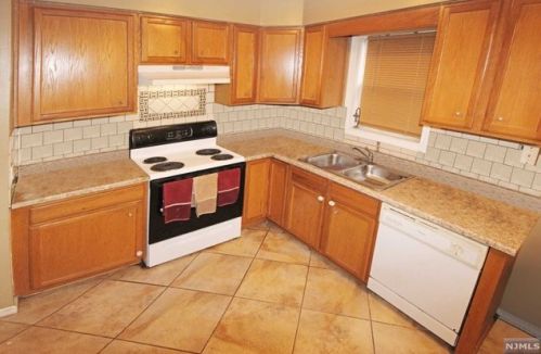 20 15th St, Paterson NJ  07508-3708 exterior
