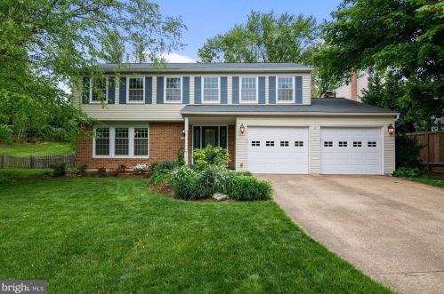 7524 Candytuft Ct, Springfield, VA 22153-1803