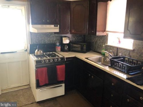 2826 16 St, Philadelphia PA  19145-4811 exterior