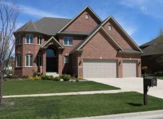 5331 Cedar Dr, Naperville, IL 60564-1129