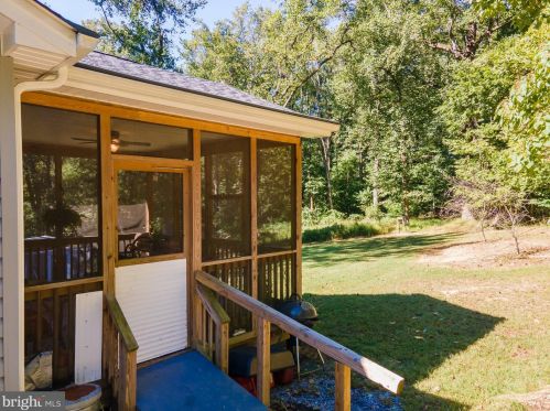 107 Featherbed Ln, Harpers Ferry WV 25425-4982 exterior