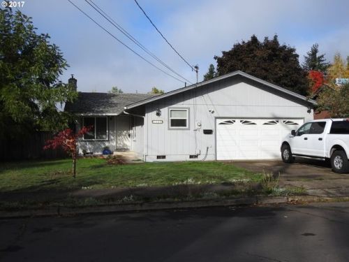 1340 Kelly Blvd, Springfield, OR 97477-2937