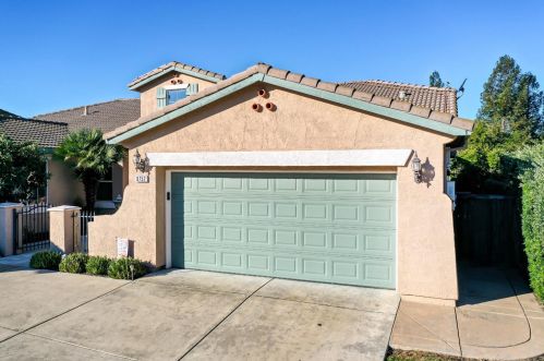 9752 Lazulite Ct, Elk Grove, CA 95624-4460