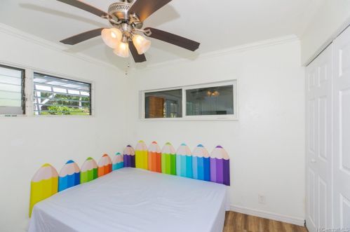 1279 Kaeleku St, Honolulu HI  96825-3005 exterior
