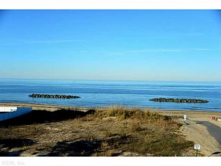 4046 Ocean View Ave, Norfolk, VA 23518-1614
