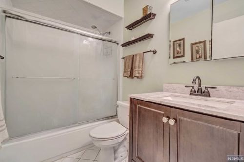 600 Baldwin St, Hackettstown NJ  07840-1427 exterior