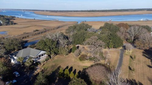 2411 Kemway Rd, Johns Island, SC 29455-4602